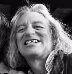 Peter Buck bez korunky
